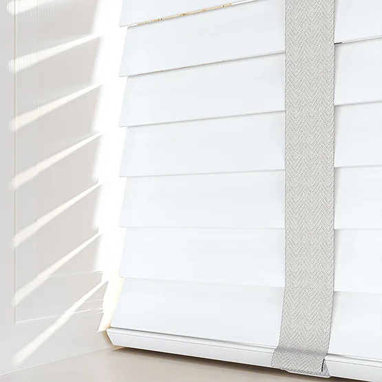 Dalby Bamboo Capella White with Dove tapes venetian
