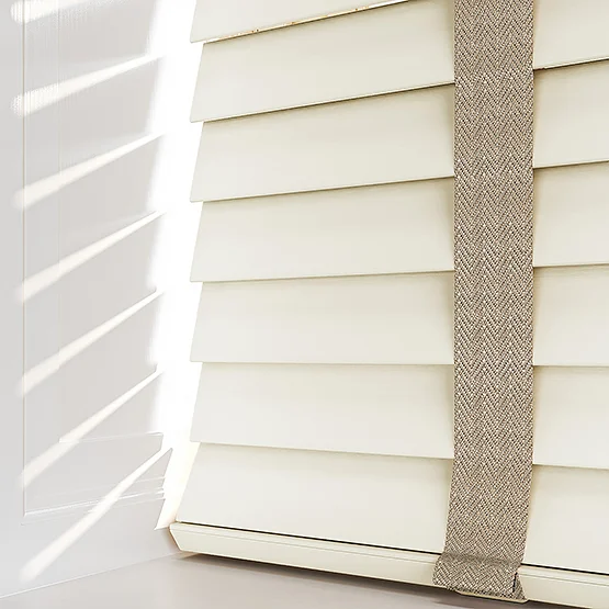 Dalby Pearl with Light Beige Tapes venetian