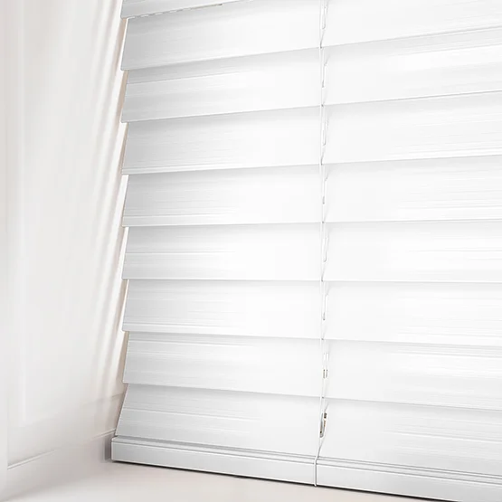 Opulence Bamboo White venetian