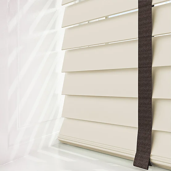 Statement Classic Cream with Chocolate Tapes venetian