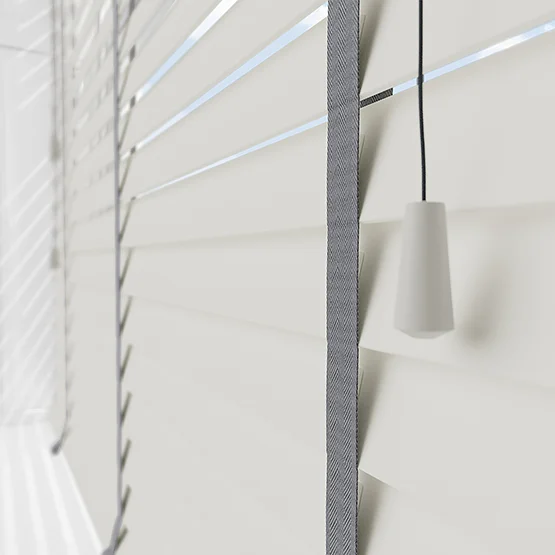 Statement True White with Slate Tapes venetian