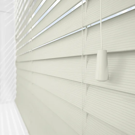 Plass Embossed Classic Cream venetian