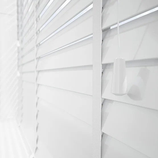 Designer Piano Gloss White with Tapes venetian