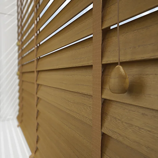Designer True Oak venetian