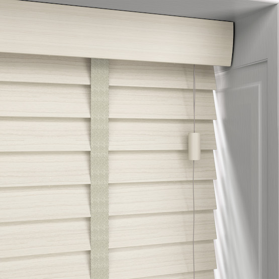 Aspect Country White with Light Cream Tapes venetian