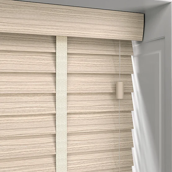 Aspect White Oak With Light Cream Tapes venetian