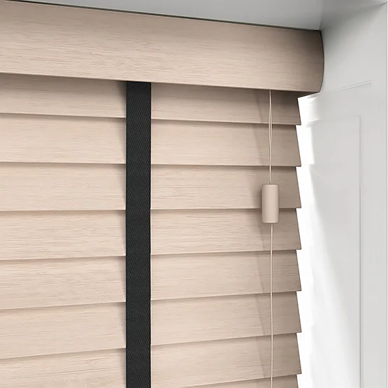 Hikari Bamboo Palm with Black Tapes venetian