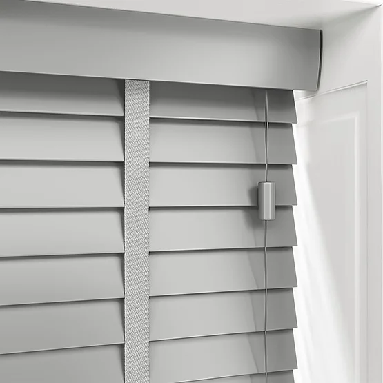 WoodLux Rhino Grey with Tapes venetian