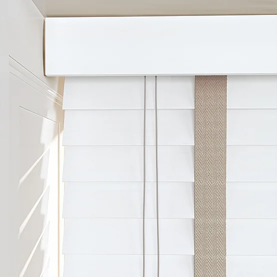 Dalby Bamboo Capella White with Light Beige tapes venetian