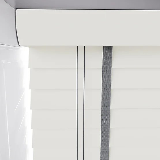 Statement True White with Slate Tapes venetian
