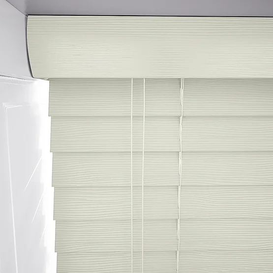 Plass Embossed Classic Cream venetian
