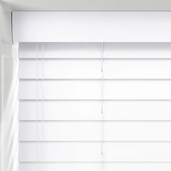 WoodLux Brilliant White venetian