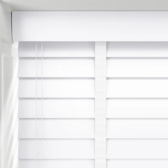 WoodLux Brilliant White with Tapes venetian