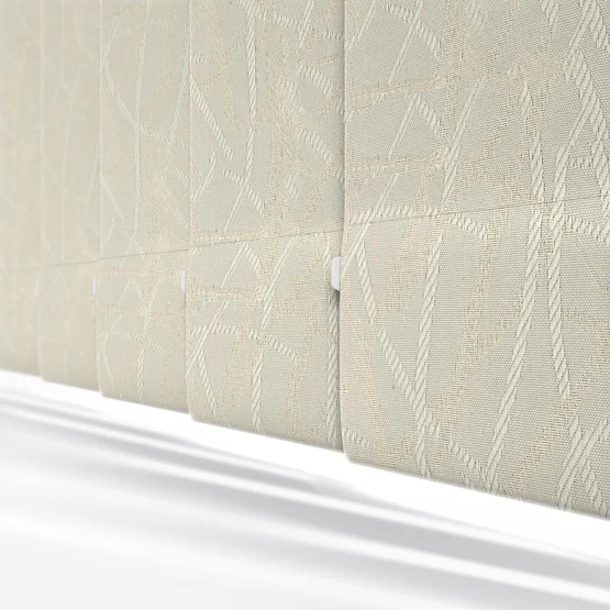 Rissington Cream vertical