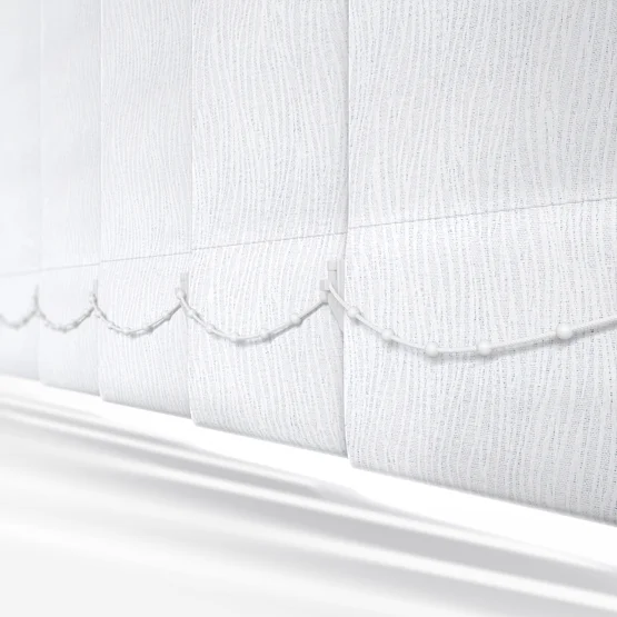 Lucca White vertical