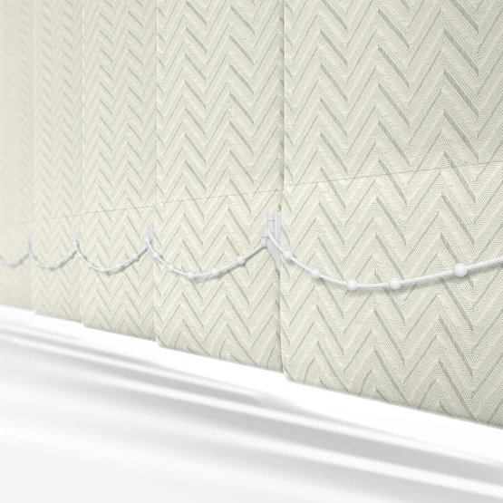 Everest Ivory vertical