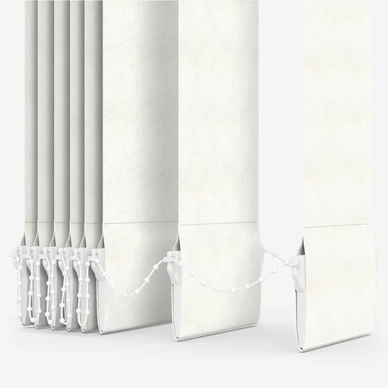Mia Cream vertical