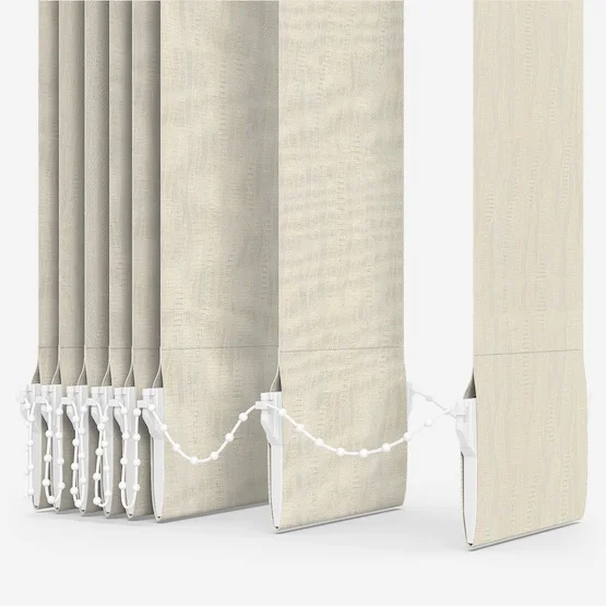 Saintbury Cream vertical